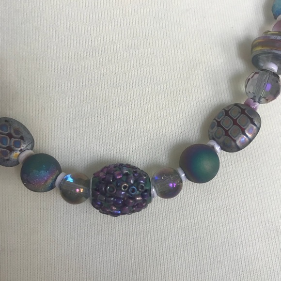 Purple iridescent necklace - Picture 5 of 6